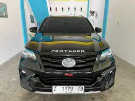 Dijual cepat toyota vrz trd 2.4 at 2018 super