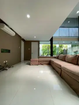 JUAL RUMAH DI CIRENDEU, TANGERANG
TROPICAL MODERN HOUSE,