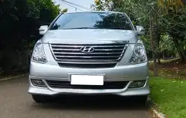 Hyundai H-1 2.4 bensin Matic Silver Metallic 2012 Sehat Mulus Terawat