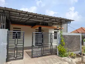 Dikontrakan rumah nyaman stategis Jatinangor