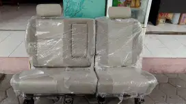 Jok toyota kijang inova baris 2
