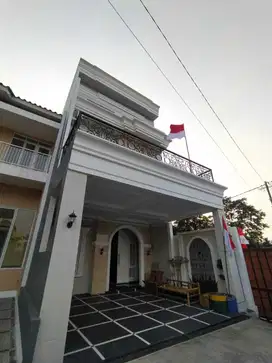 Jual Cepat Rumah Mewah 3 Lantai 5 Menit Tol Semi Furnish