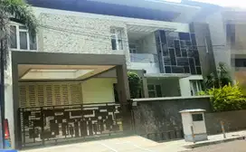Rumah Mewah Furnished Siap Huni Dekat Tol Karawang Barat