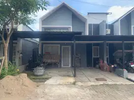 Dijual Rumah Gowa sekitar Jl Paraikatte, Samata, Romangpolong