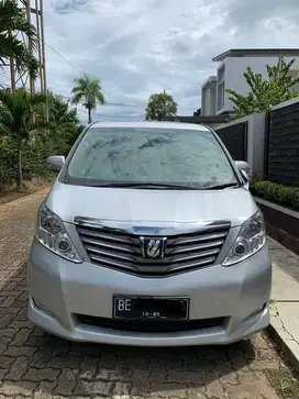 Toyota Alphard 2009