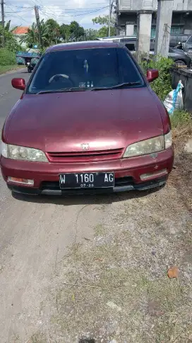 Honda accord cielo A/T thn 1994