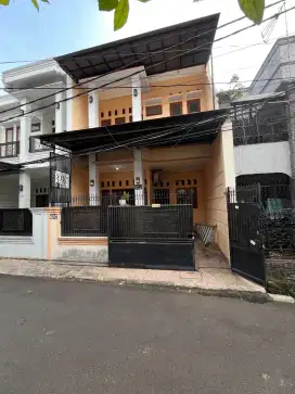 Dikontrakan Rumah Cantik Minimalis Pondok Bambu