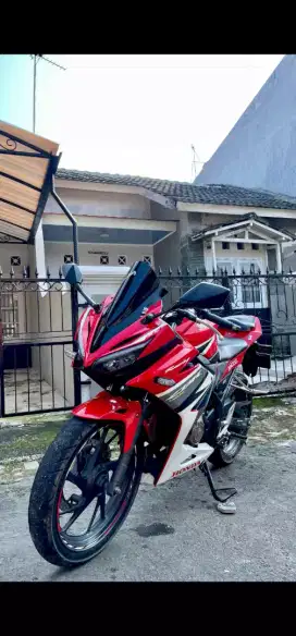 Honda CBR 150CC  tahun 2017
