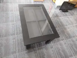 Meja Kaca Pendek Laci