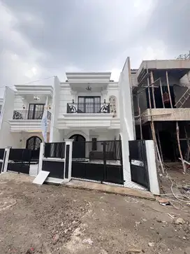 RUMAH MODEL CLASSIC MEWAH DI DEPOK