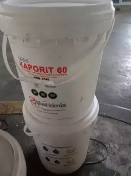 kaporit 2 ember berat 15kg/ember,masih dlm segel