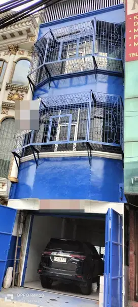 Jual Cepat, Ruko Gandeng Strategis Ada Basement Cocok Untuk Workshop