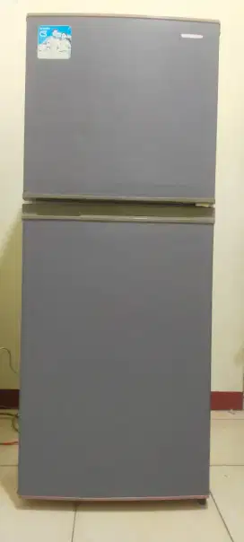 Kulkas 2 Pintu Sharp Nirmal
