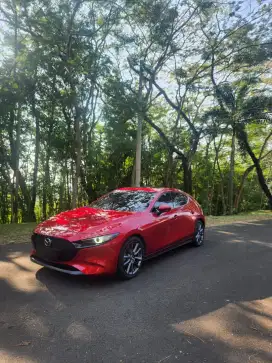 MAZDA 3 HATCBACK MERAH
