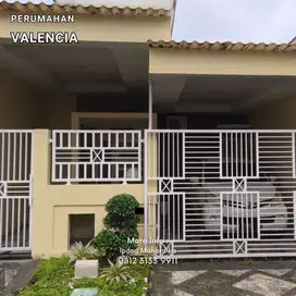 Rumah Sidoarjo Dijual Puri Surya Jaya Cluster Valencia Siap Huni