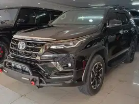 TOYOTA FORTUNER VRZ 2.4 GR SPORT DIESEL 2021