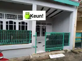 Rumah dijual di depok timur depan