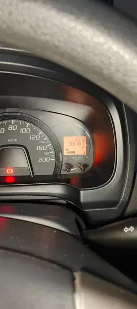 Ayla X, odometer rendah di km 34rb a