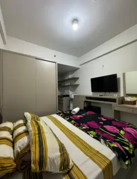 Sewa apartemen harian grand Kamala lagoon bekasi