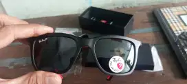 Kaca Mata RayBan x Ferarri