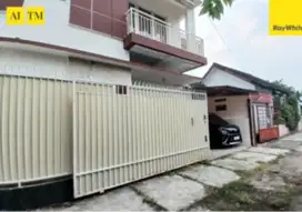 Disewakan rumah 2 lantai dekat Ambarukmo Plaza Jogja