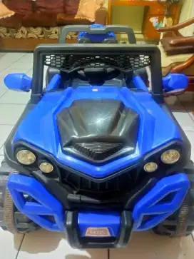 Mobil off-road mainan Jeep Mainan Remote Control anak-anak Biru muda