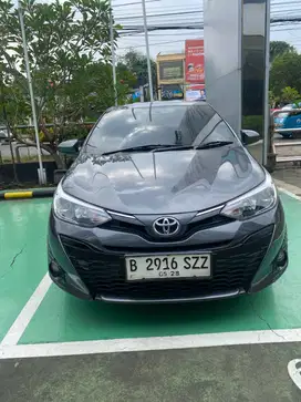 Specnya :  Toyota Yaris 1.5 G CVT 2018 matic abu abu metalik, mulus