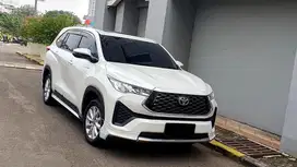 Toyota Kijang Innova Zenix V Hybrid Modelista 2024