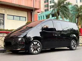 HYUNDAI STARIA 2.2 SIGNATURE 7 AT DIESEL 2021 HITAM