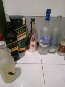Jual botol bekas minuman masih mulus ada 9biji
