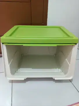 Box tempat tempat penyimpanan serbaguna