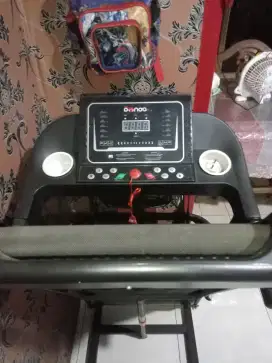Alat Olahraga Lari Merk Red Panda Treadmill
