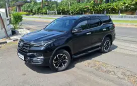 TOYOTA FORTUNER 2.4 VRZ GR SPORT DIESEL 2021