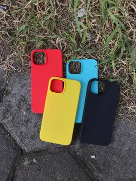 Softcase Ice Thin Solid iPhone 15