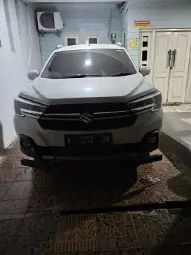 Jual suzuki XL 7 beta matic putih