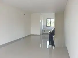 Disewakan Ruko 3 Lantai Hampton Boulevard di Gading Serpong