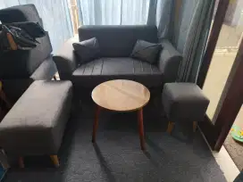 Sofa minimalis retro
