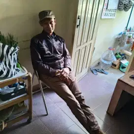 Jasa tukang bangunan atau serabutan  harian murah amanah rajin