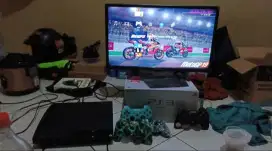 PS3 + TV LED 24 Inch Dijual Sepaket