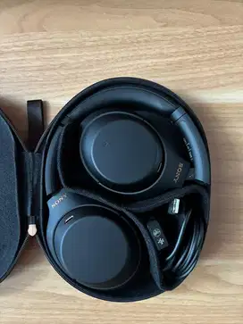 Sony WH 1000 MX4