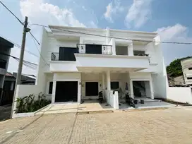 Rumah Classic 2 lantai bonus melimpah