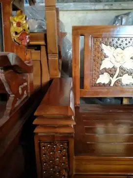 Kursi ruang tamu sudut jati