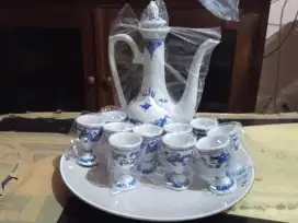 Set Teko Keramik Antik Motif Naga Biru Khas China Rasa Kekaisaran