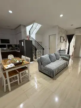 Dijual Rumah Strategis 2 Lantai di Tangerang City -Cluster Beverly Hil
