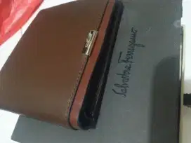 di jual dompet bagus elegan dompet salvatore ferragamo pria