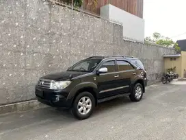 Toyota Fortuner 2.5 G MT 2009