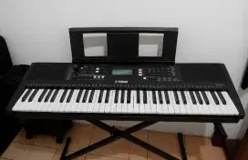 DIJUAL CEPAT KEYBOARD YAMAHA PSR E373. MASIH MULUS SEPERTI BARU.