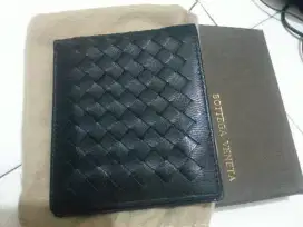 di jual dompet pria bottega Veneta bagus tidak rusak