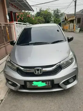 Honda New Brio-E'2021 MANUAL Silver Low KM