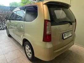 Toyota Avanza 2004 Bensin